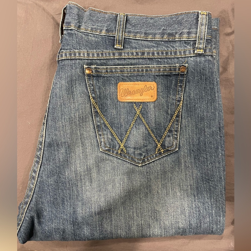 Wrangler Retro Relaxed Bootcut Jeans